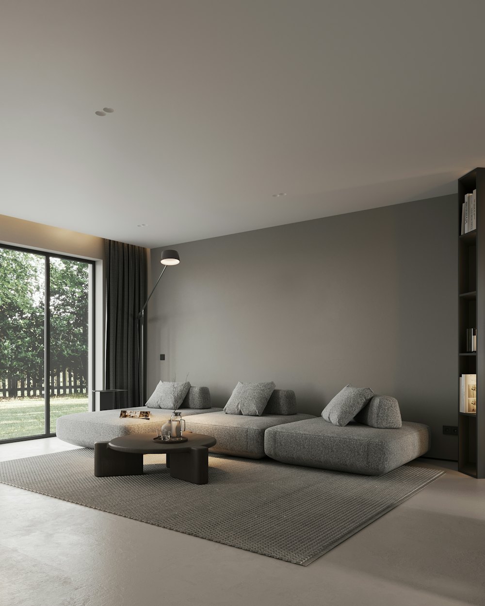 Wohnzimmer mit großem Fenster